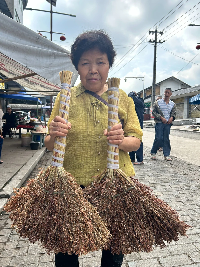农家自制高粱扫把一把