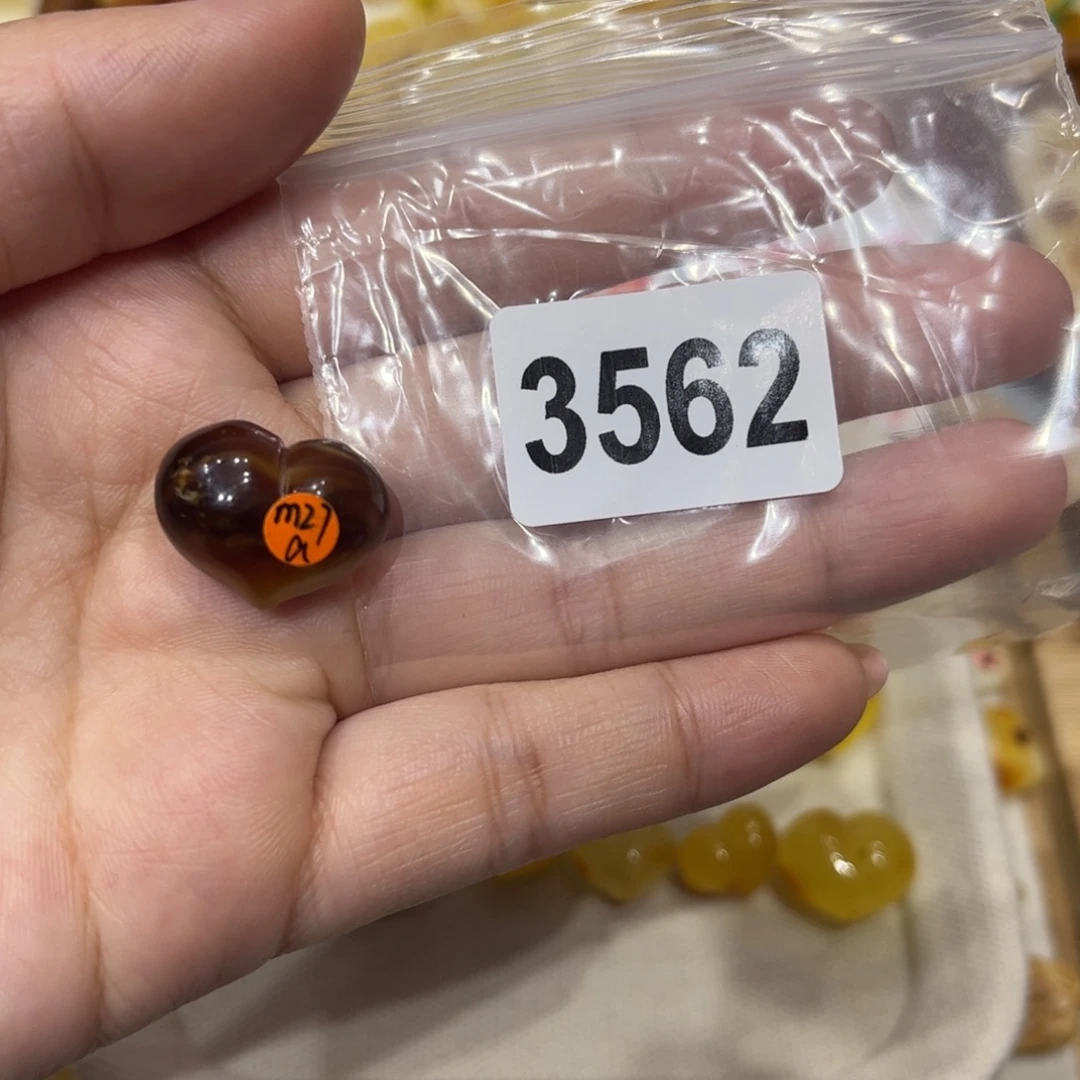 琥珀未镶嵌裸石蜜蜡