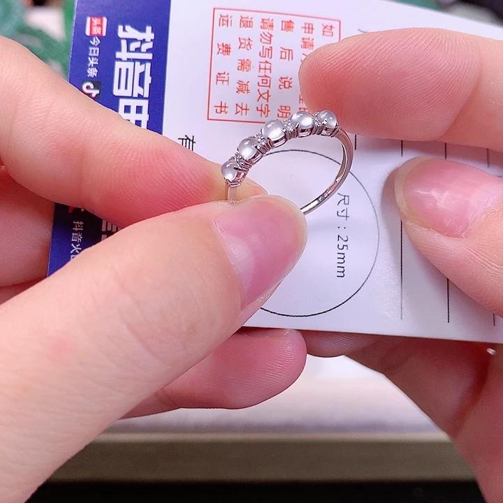 翡翠18K金镶嵌颈饰海***煎翡翠