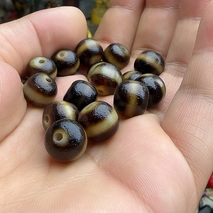 L***Y白玉菩提吊坠精品