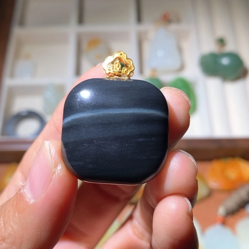 【闪购商品】颈饰未镶嵌和田玉