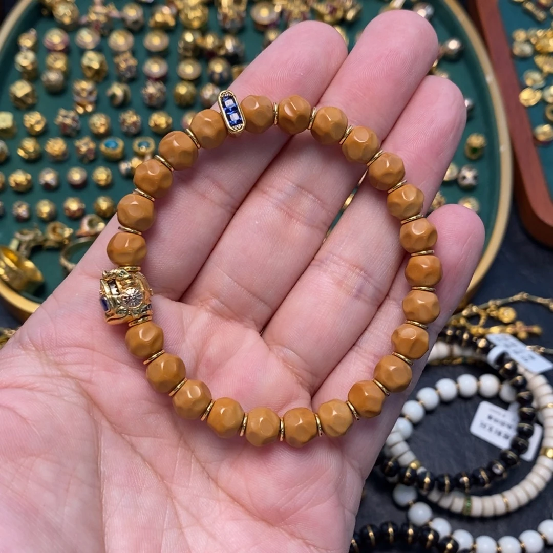 手链足金镶嵌合成（培育）蓝宝石