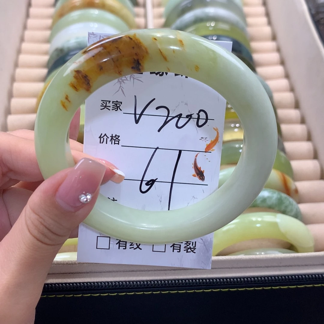 【闪购商品】蛇纹石玉未镶嵌手镯