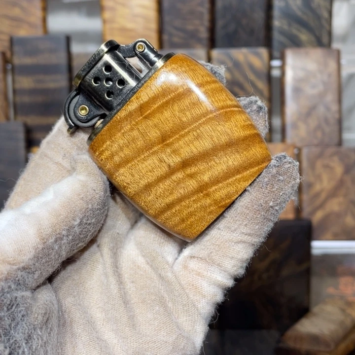 痕***靥金丝楠小叶桢楠无事牌