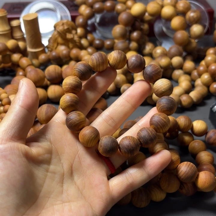 渔***哥石英石铁合金1.5红油玉华毛坯单圈