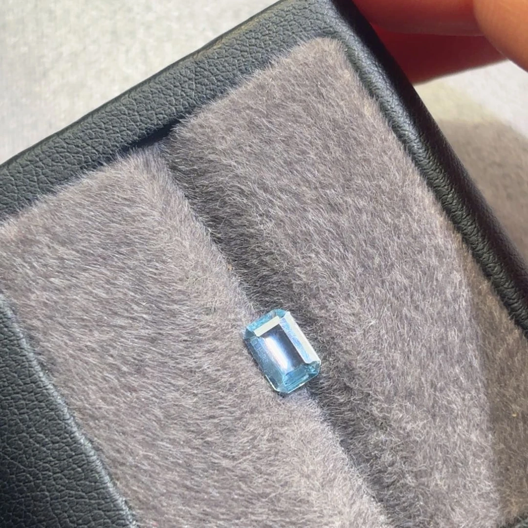 海蓝宝石裸石0.6克拉