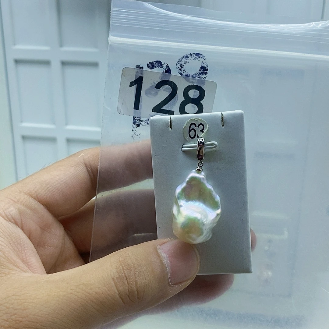 淡水珍珠合金颈饰