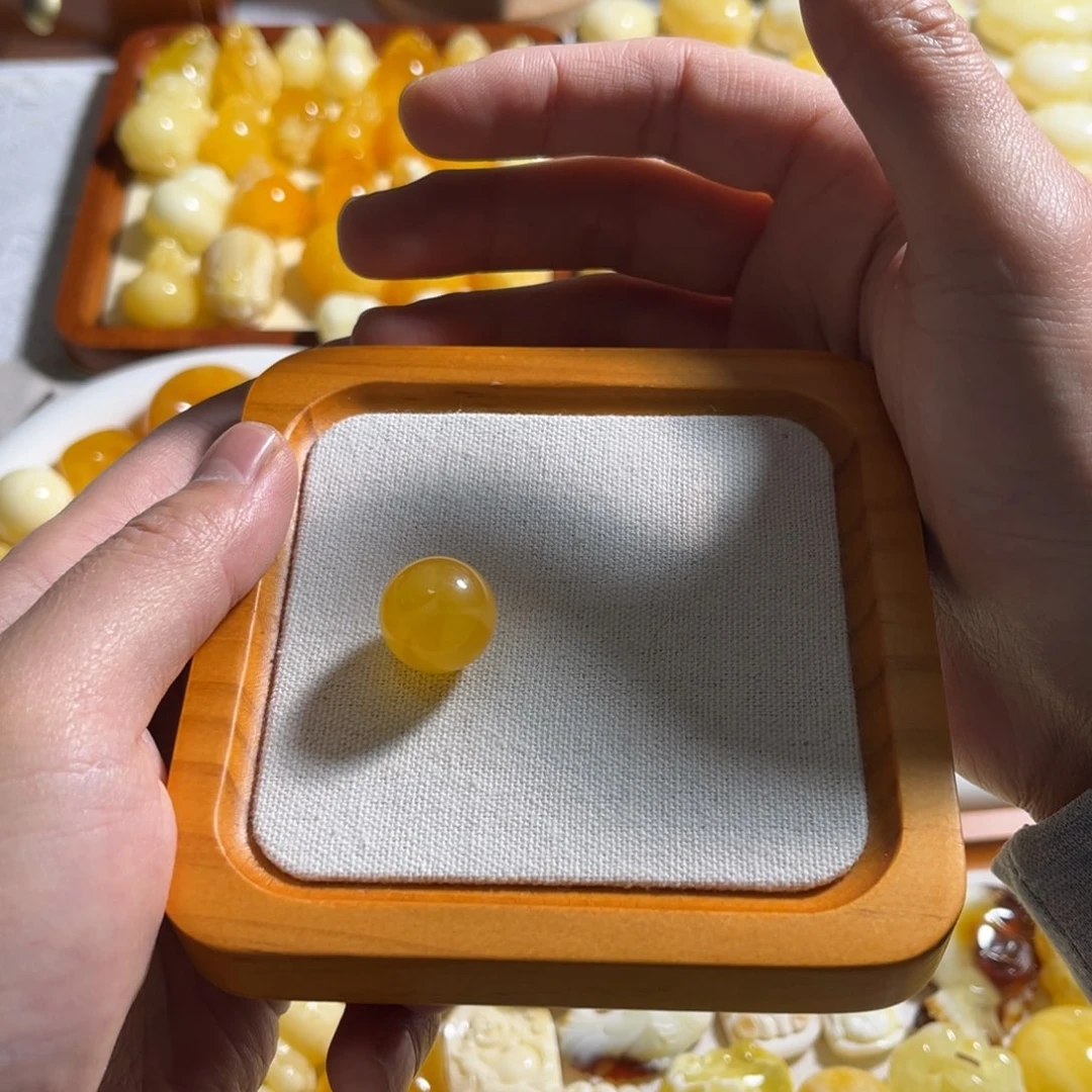 琥珀手链未镶嵌蜜蜡珠子