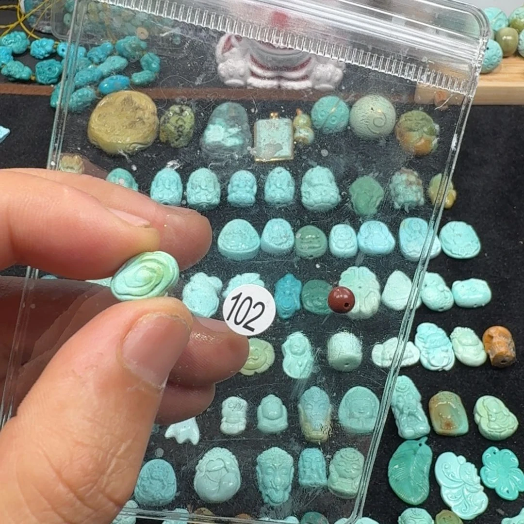 南红玛瑙未镶嵌珠宝奇石