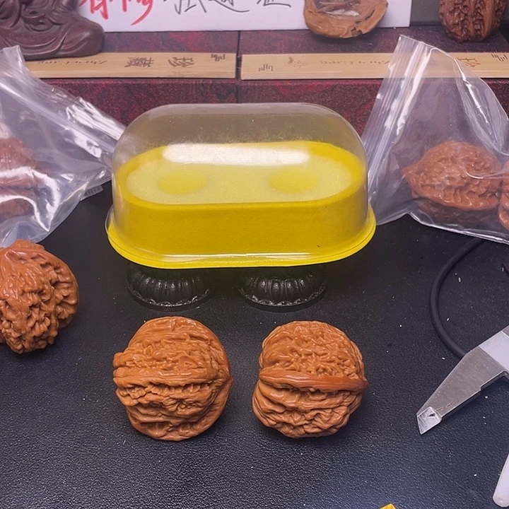 无***蔚猴头核桃吊坠四座楼福