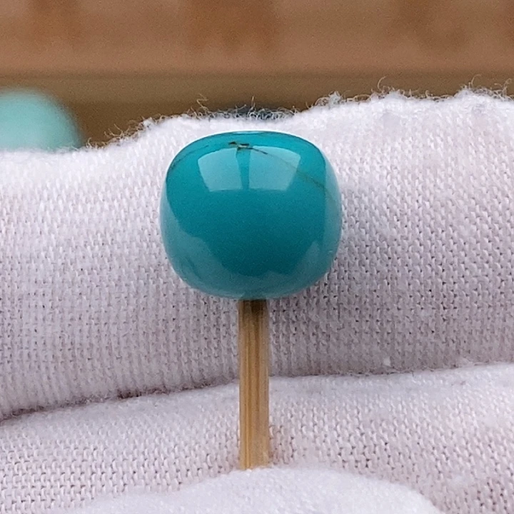 绿松石未镶嵌珠宝奇石10.7