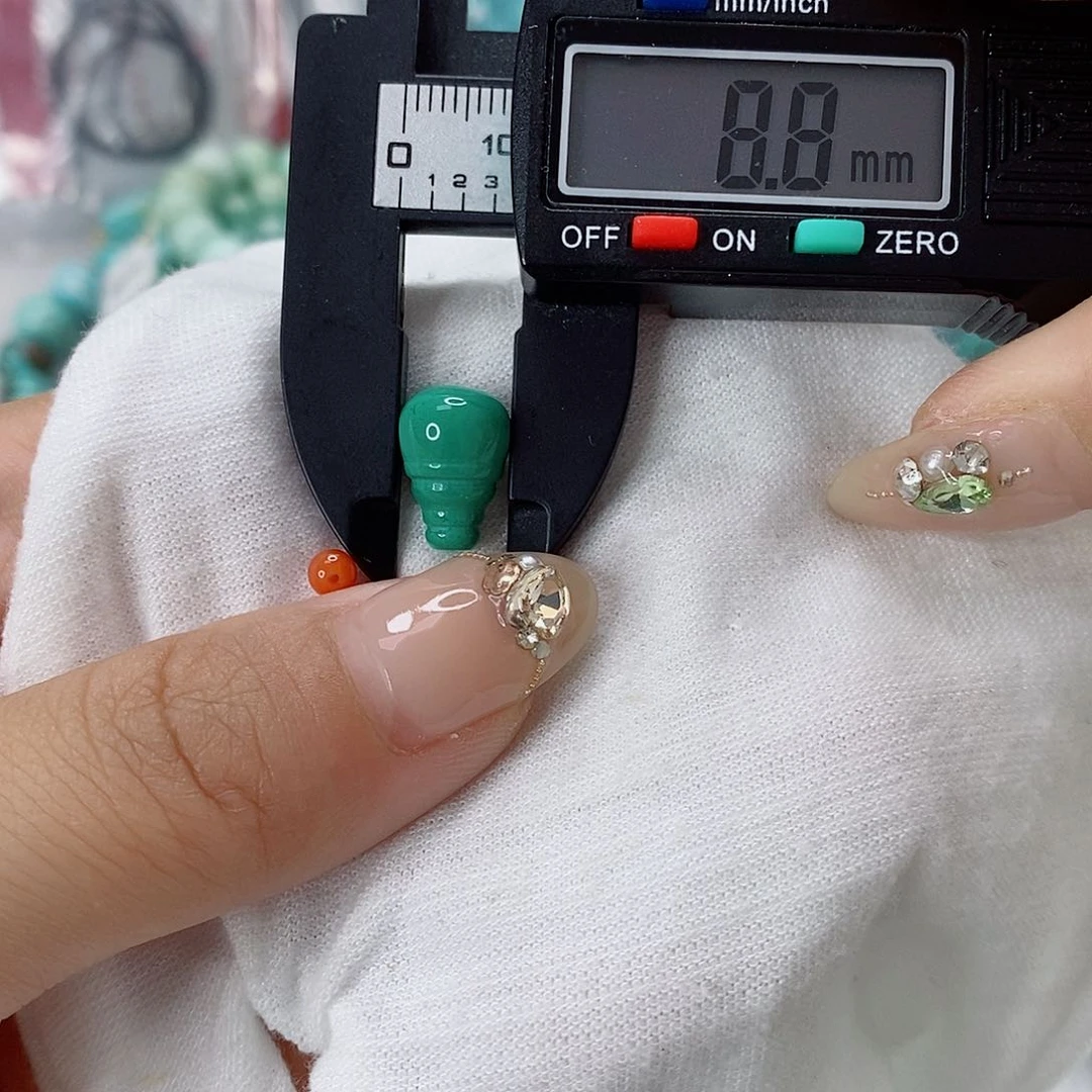 南红玛瑙未镶嵌珠宝奇石