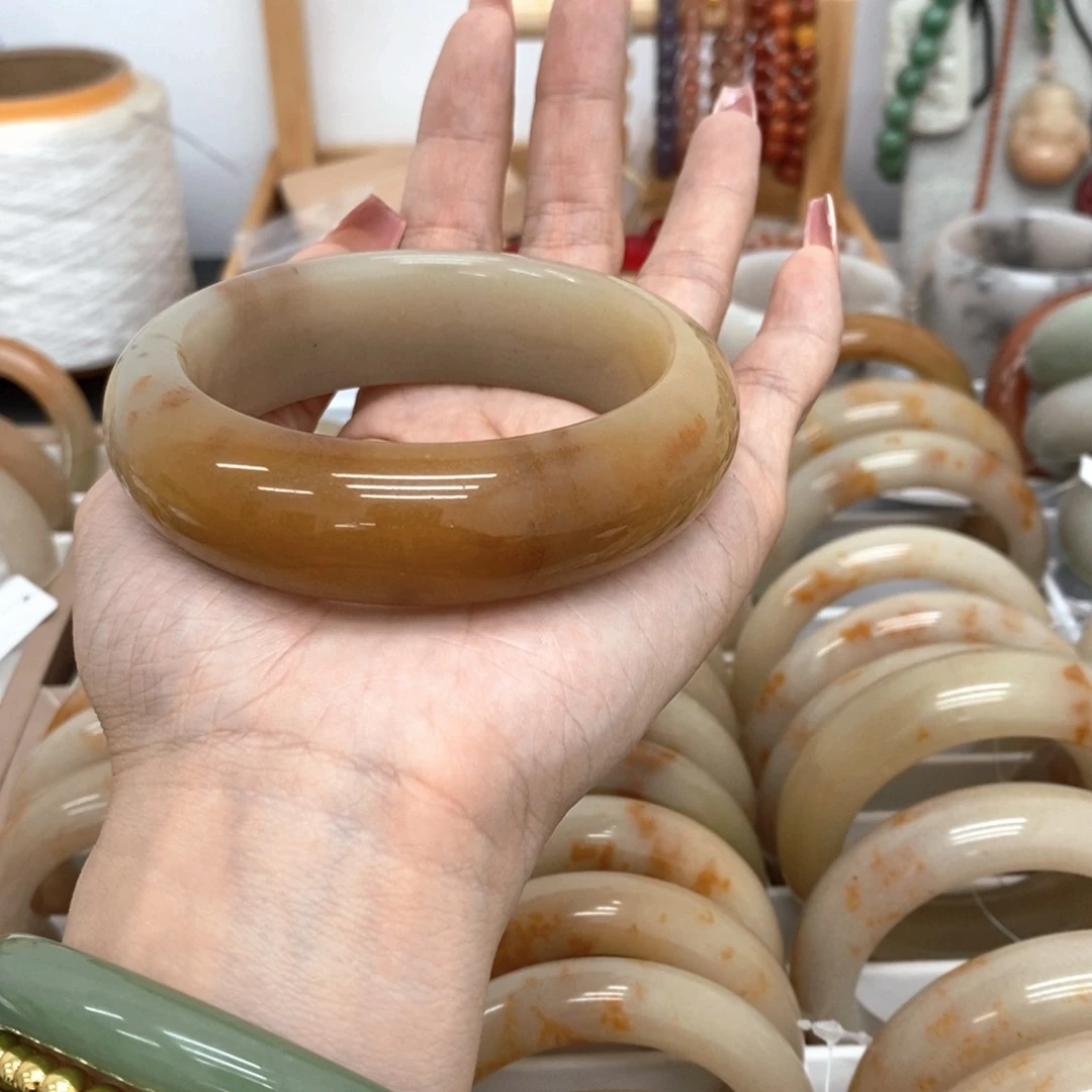 石英质玉手镯未镶嵌?**?