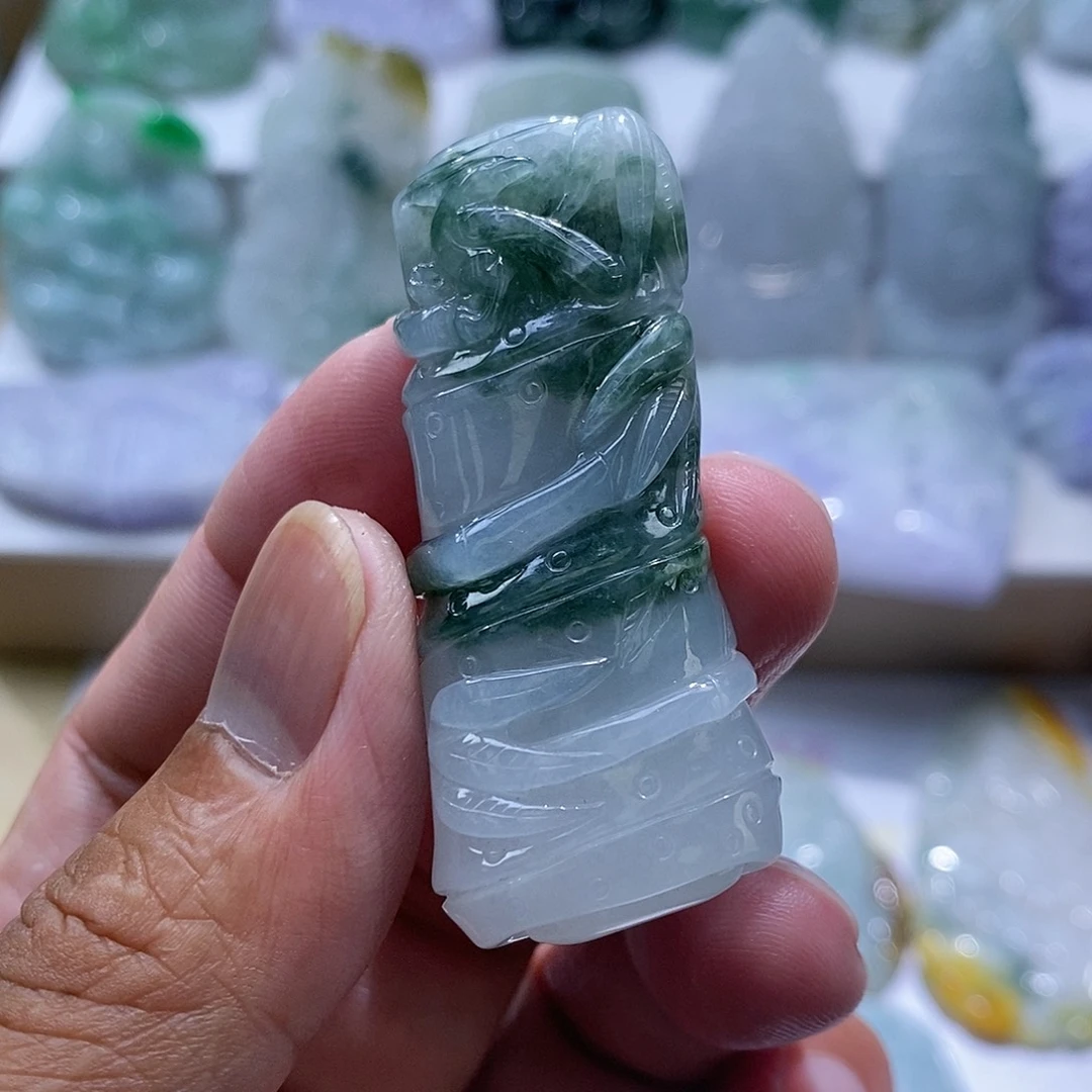 【闪购商品】翡翠颈饰未镶嵌111111111111