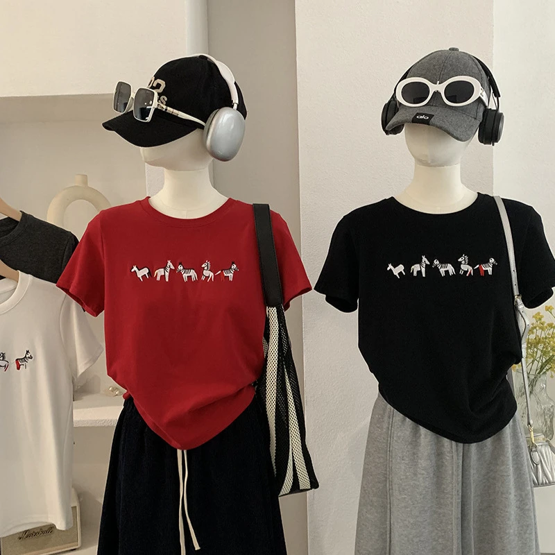 欧玛莱2026春季新款时尚简约休闲圆领显瘦百搭刺绣短袖上衣6035