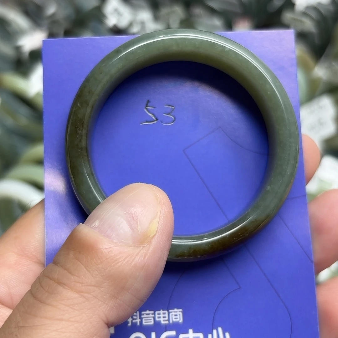 未镶嵌手镯和田玉（糖玉）