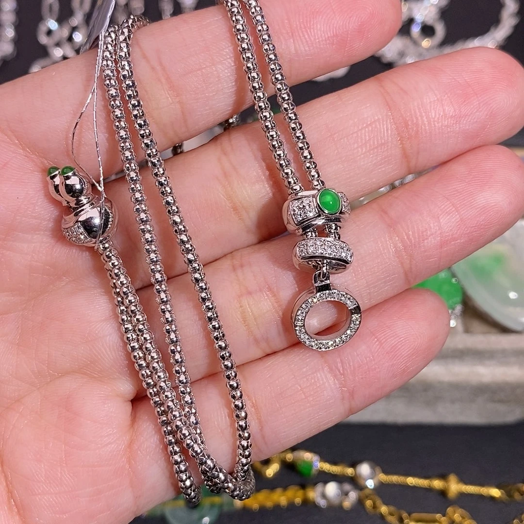 翡翠18K金镶嵌颈饰