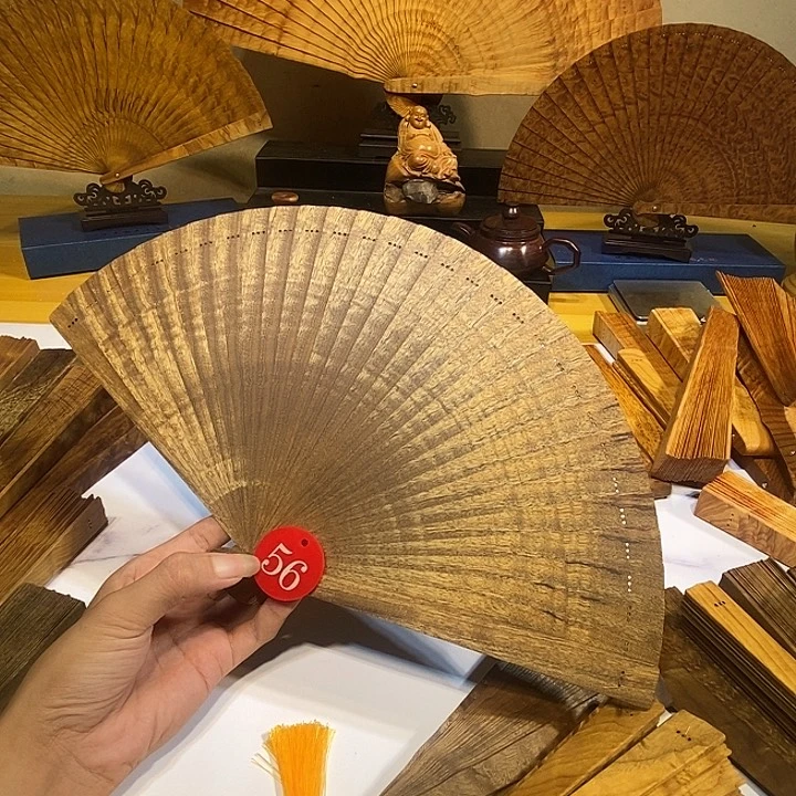 X***人扇子金丝楠木就是56号