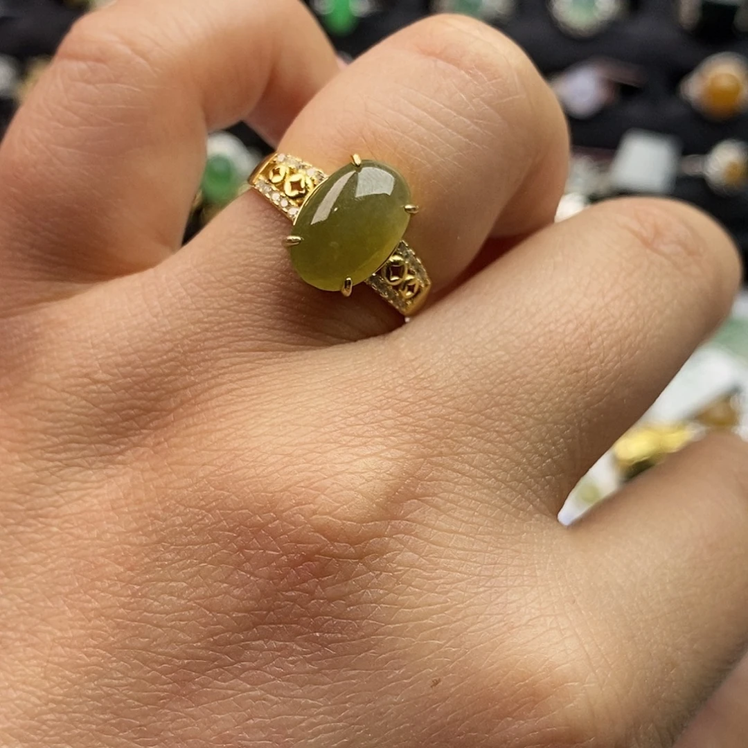 翡翠未镶嵌戒指翡翠