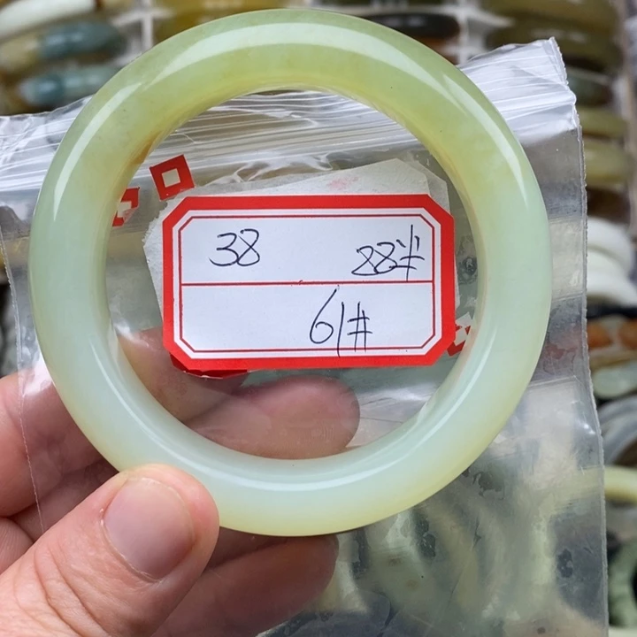 未镶嵌蛇纹石玉手链