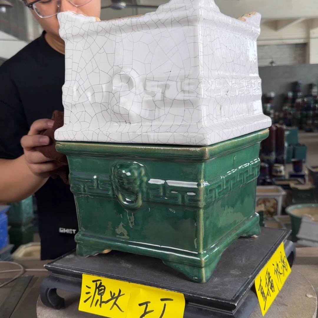 陶三*。一风堂石湾花盆 瑕疵