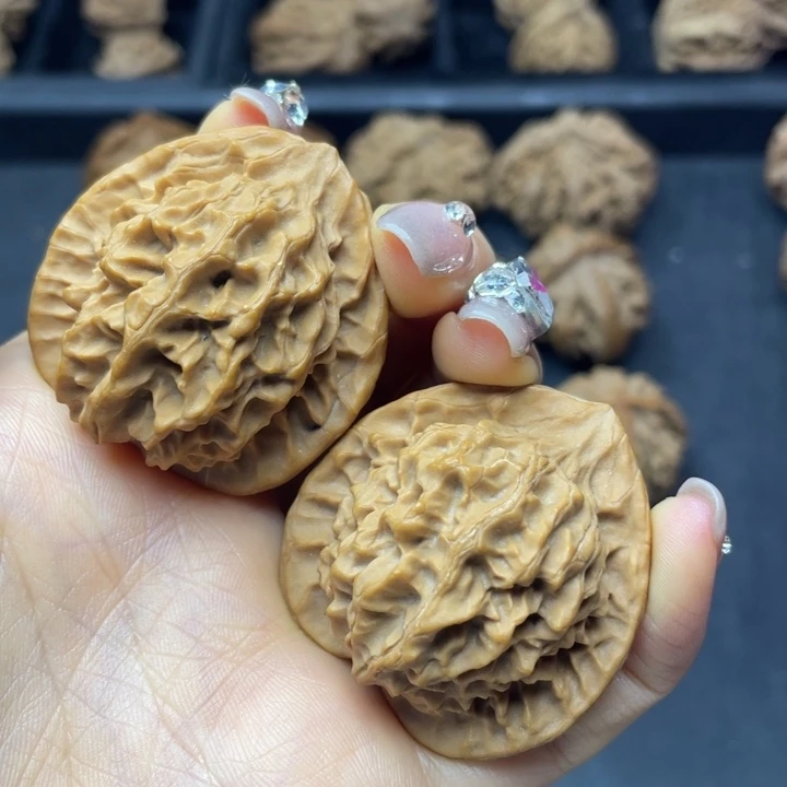 文玩核桃吊坠突突突突突突突