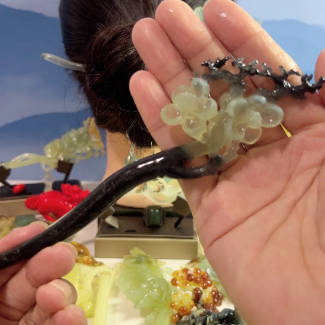 蘑***人蛇纹石玉合金发饰