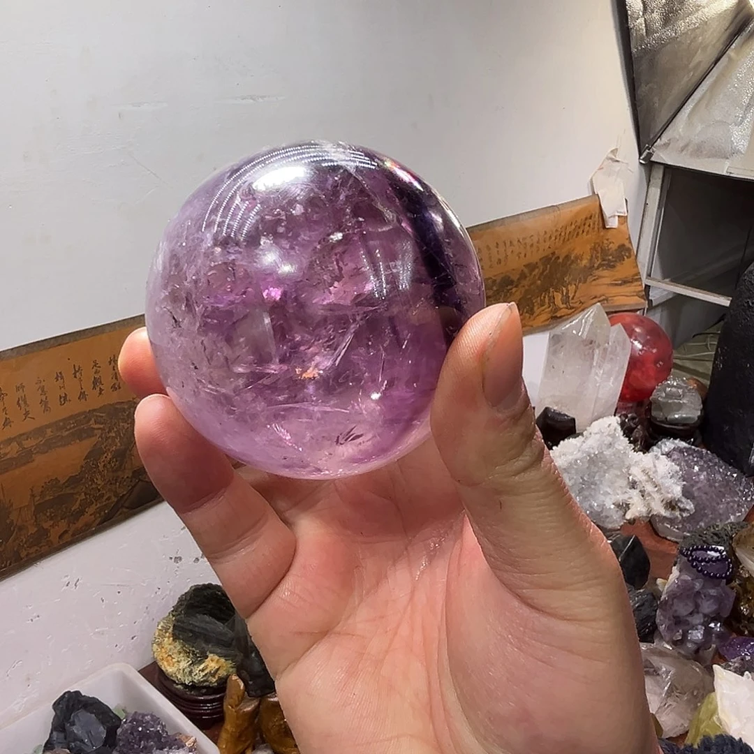 岑***妄未镶嵌紫晶大型摆件（非配饰）