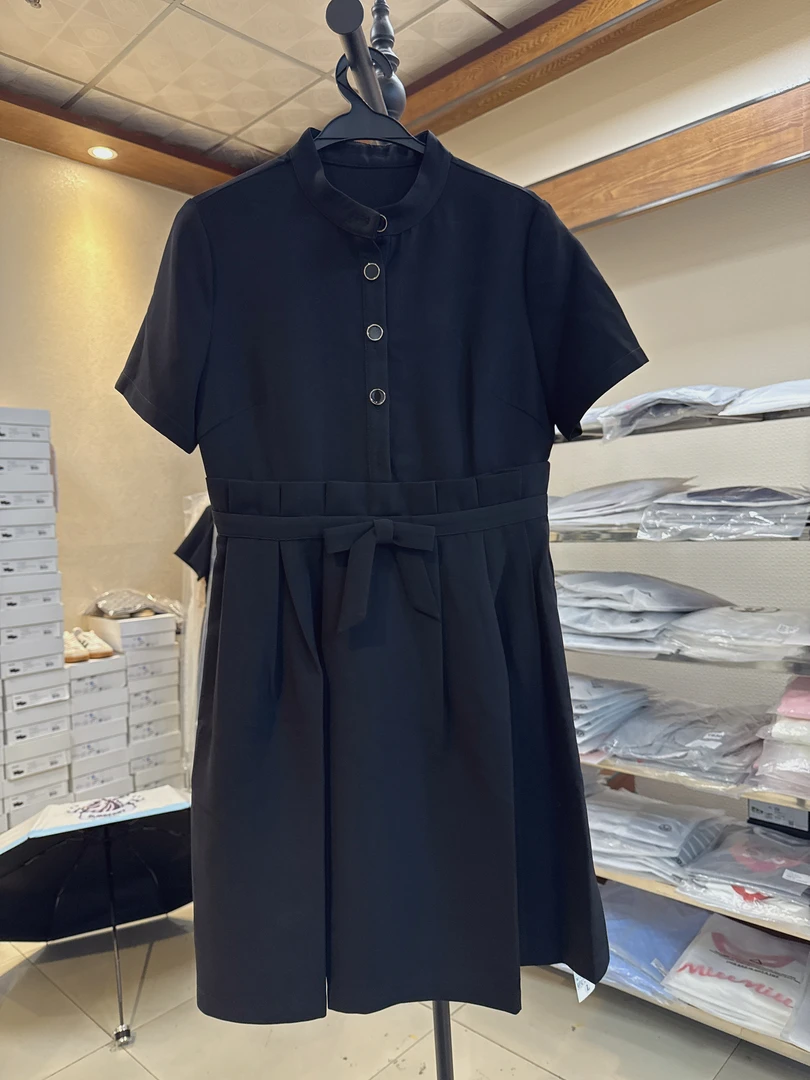 圆领高腰常规夏季长裙系扣连衣裙女士简约富家千金风