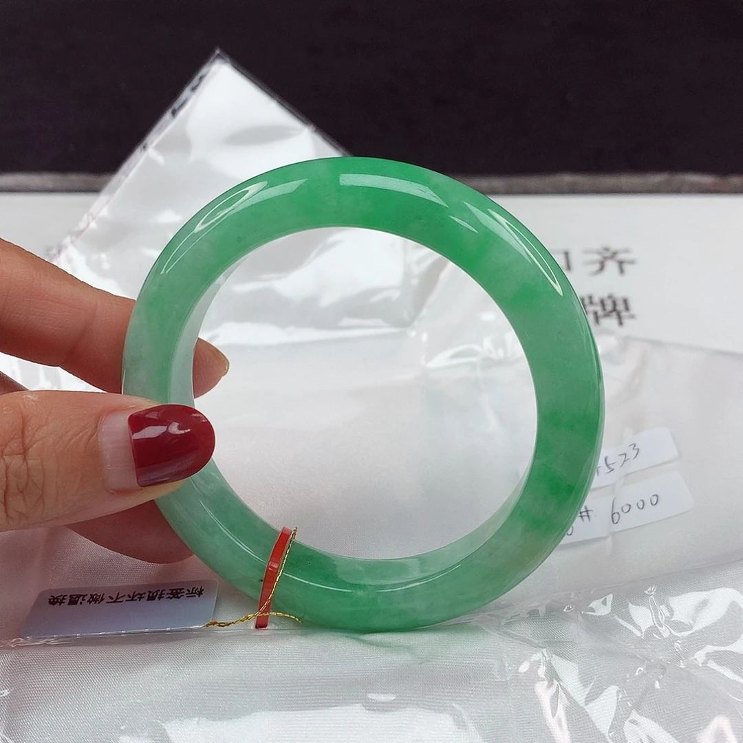 翡翠手镯未镶嵌56圈4523