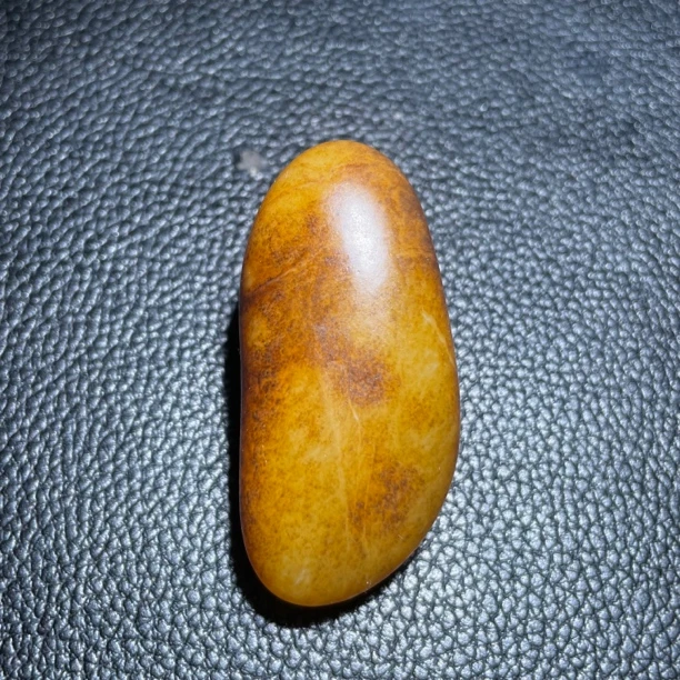 和田玉黄沁男士挂件