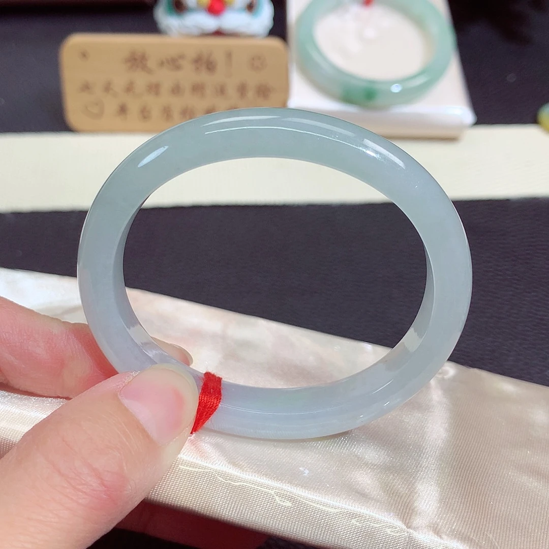 翡翠未镶嵌手镯475