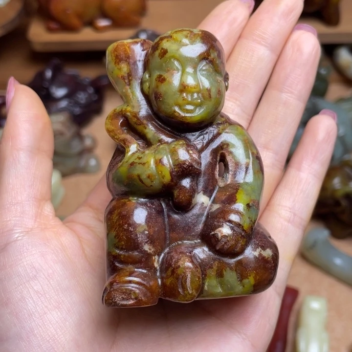 蛇纹石玉未镶嵌颈饰