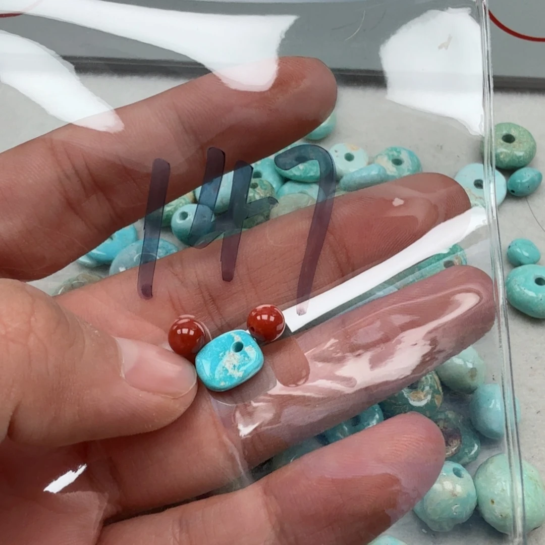 南红玛瑙未镶嵌珠宝奇石