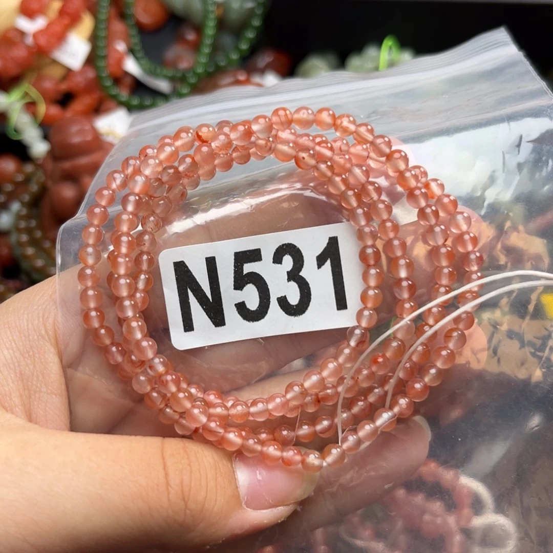 南红玛瑙未镶嵌珠宝奇石