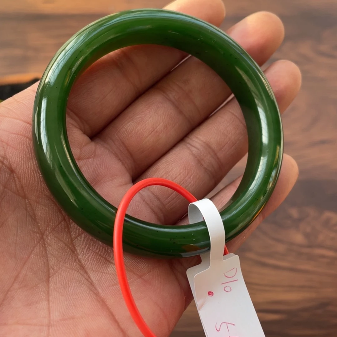 和田玉（碧玉）手镯未镶嵌周