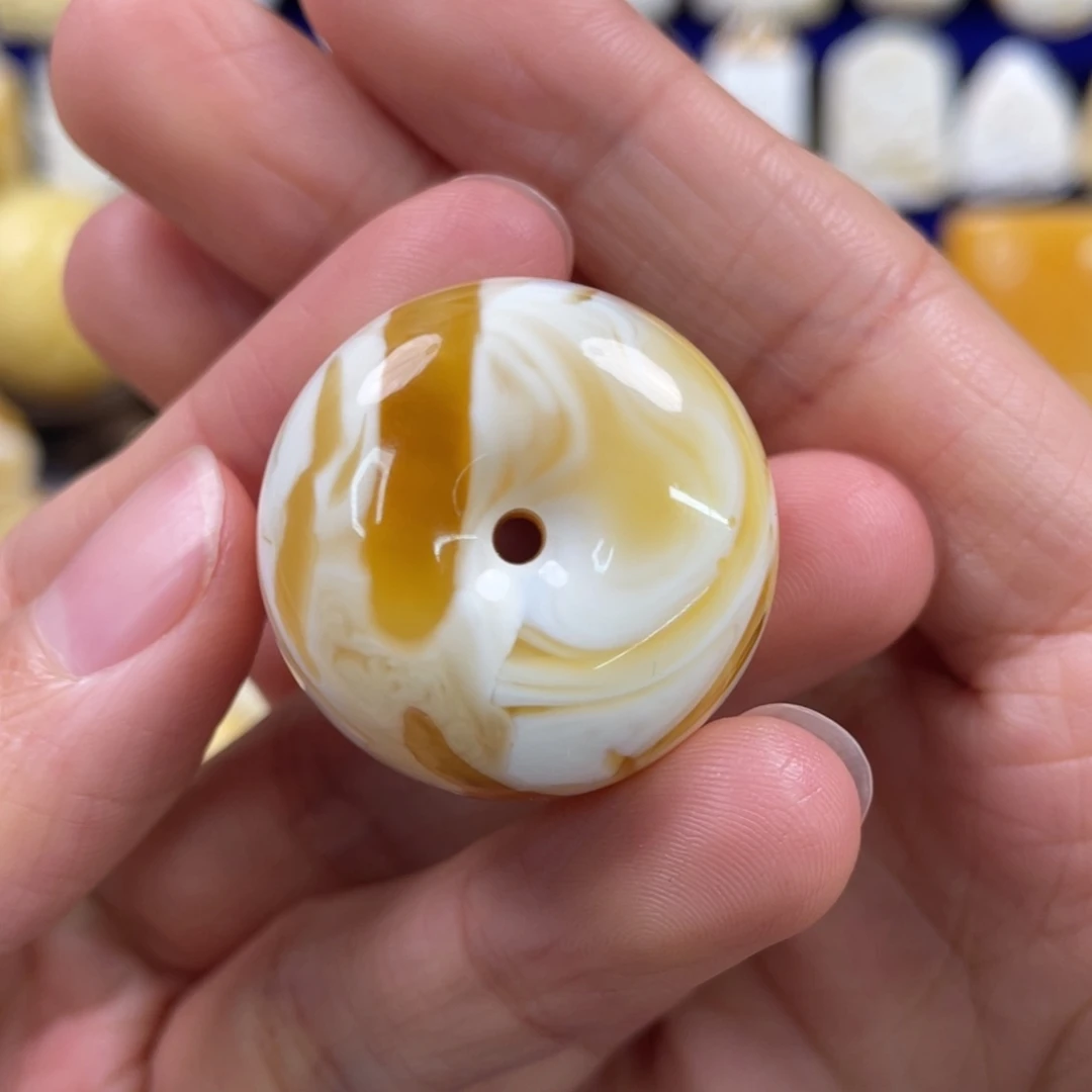 蜜蜡裸石未镶嵌琥珀蜜蜡小扣子