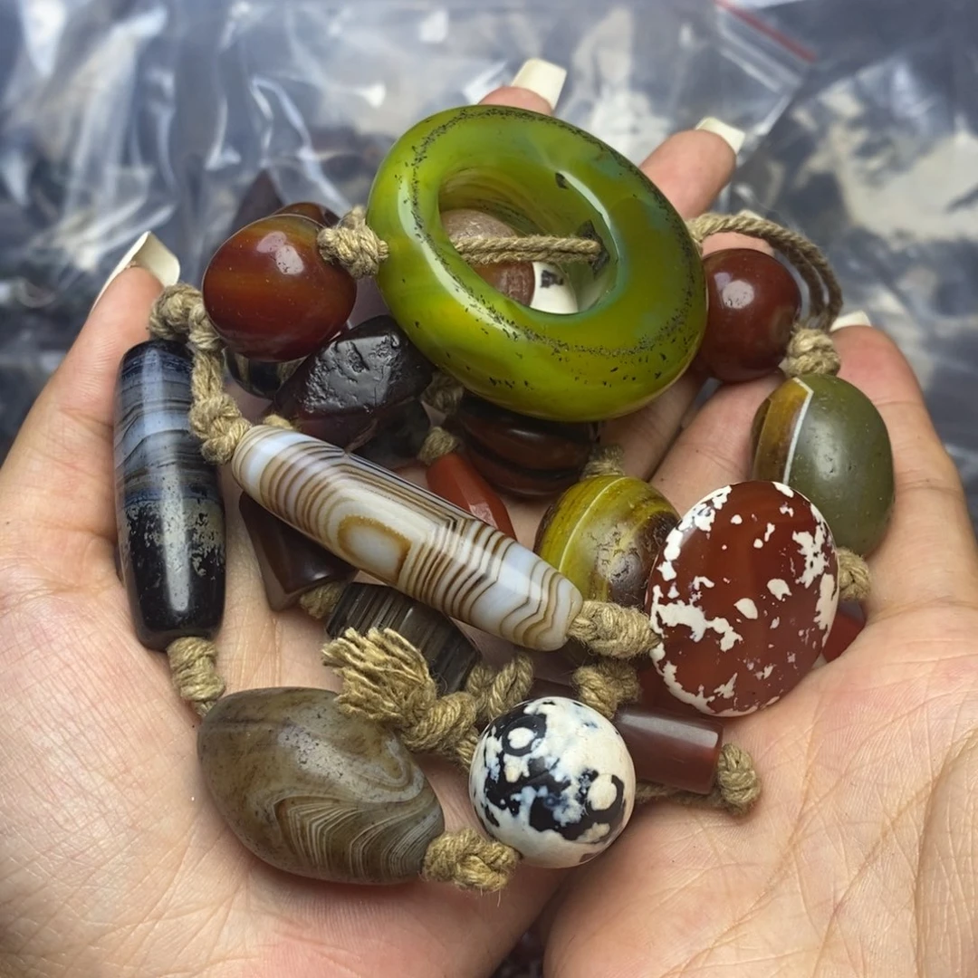 玛瑙/玉髓颈饰未镶嵌