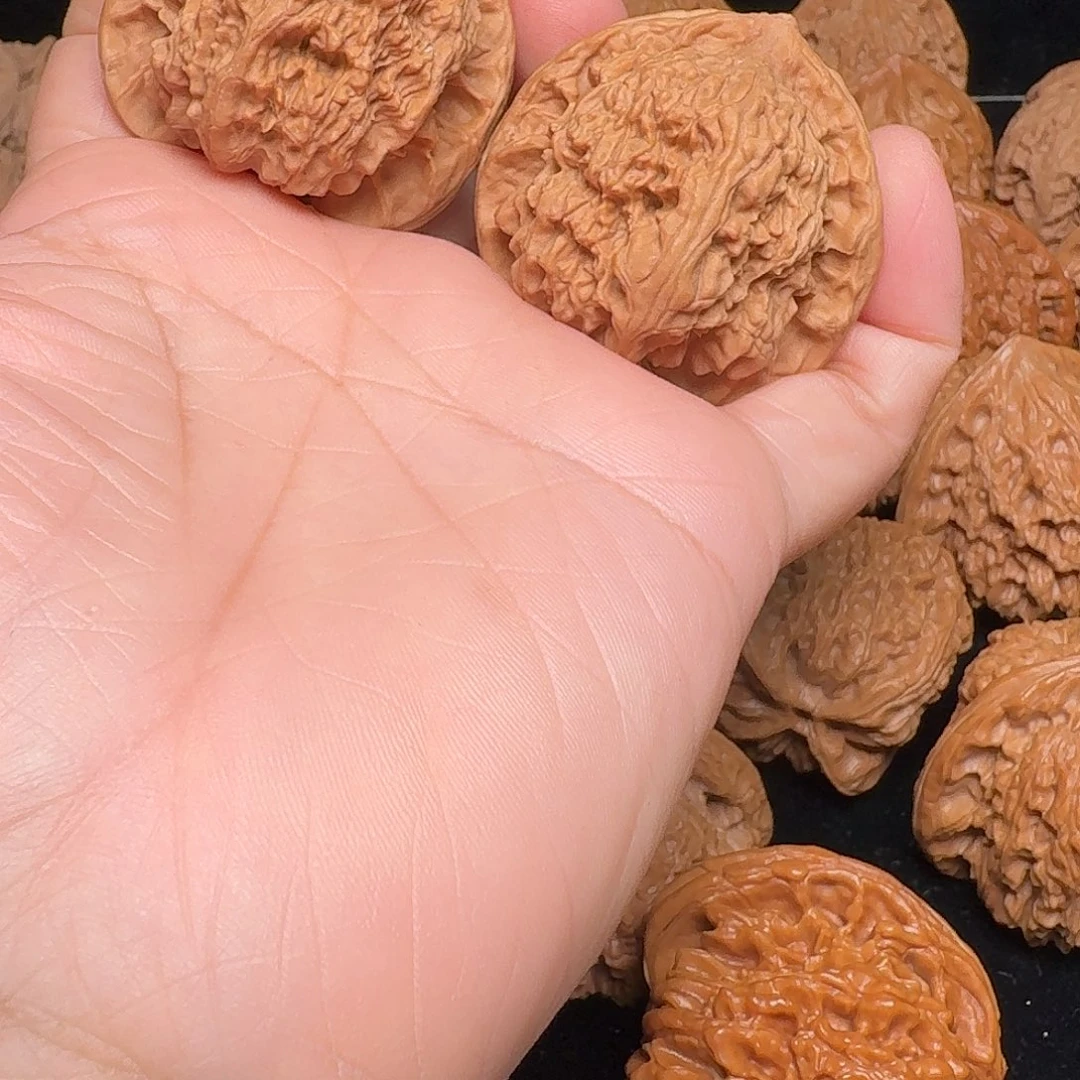 桃核吊坠蚂蚁沟，全品