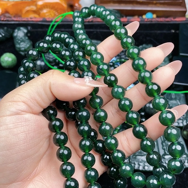 道***吉蛇纹石玉未镶嵌挂件
