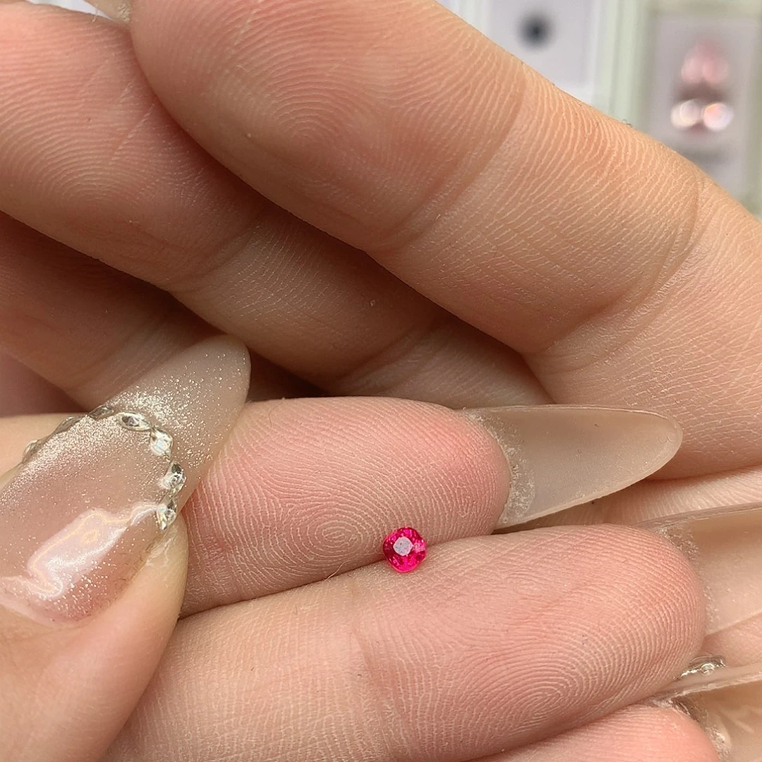 尖晶石裸石未镶嵌