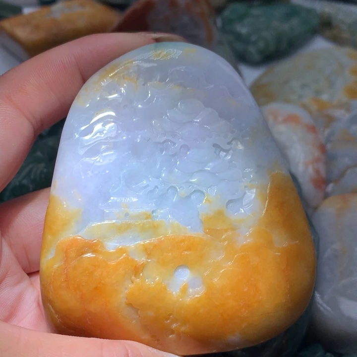 翡翠未镶嵌颈饰保真天然A货翡翠