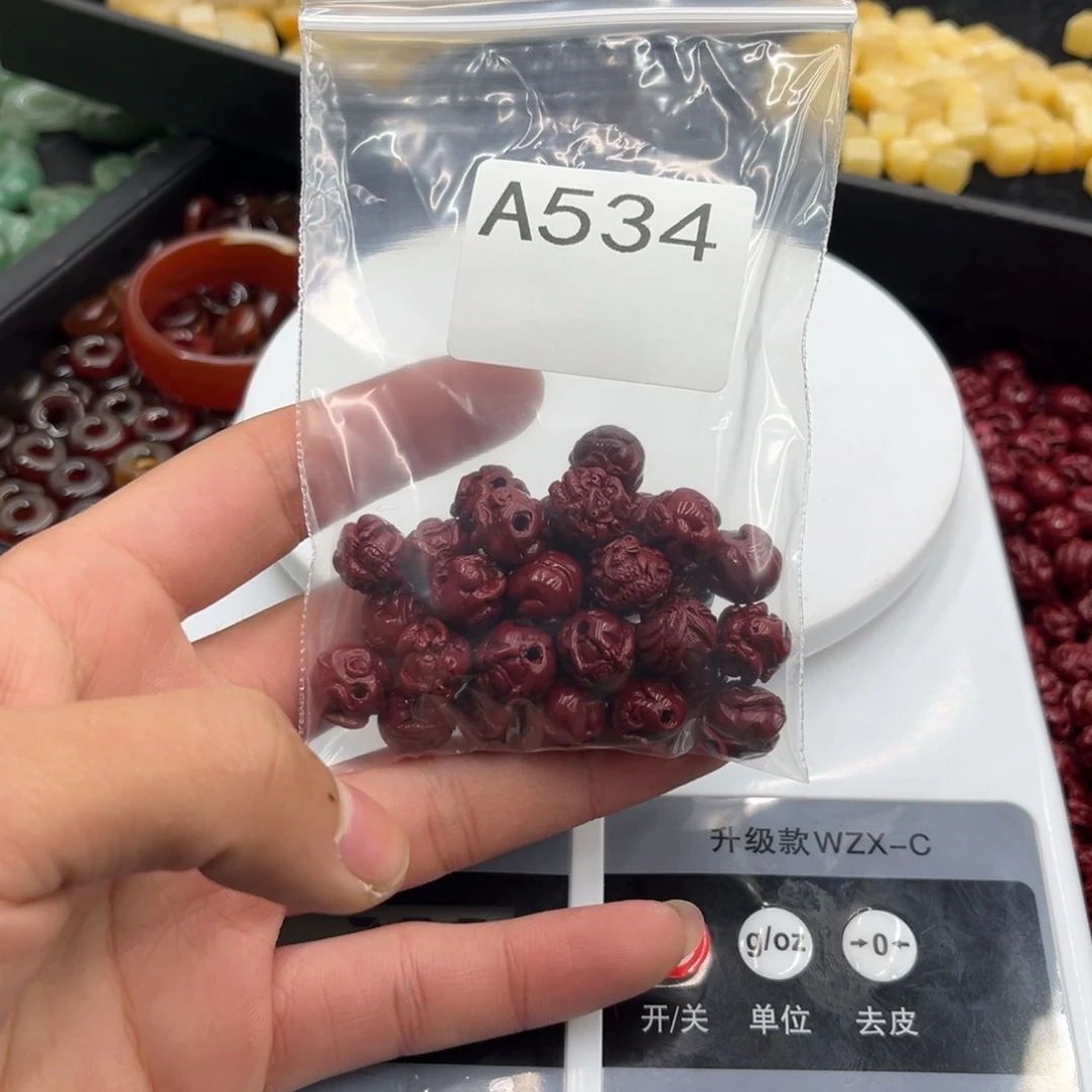 丽***阁玛瑙/玉髓合金颈饰