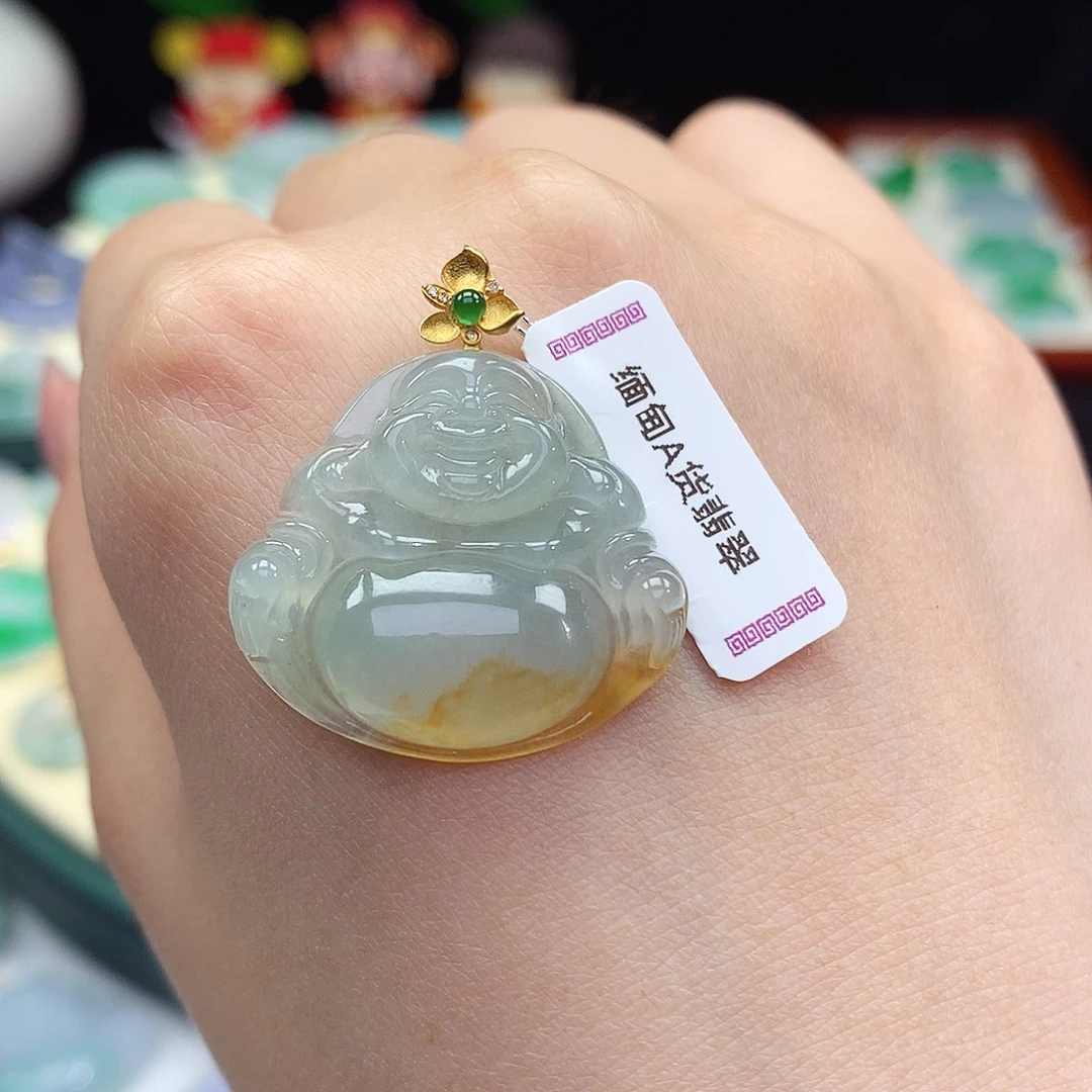 翡翠18K金镶嵌颈饰佛公