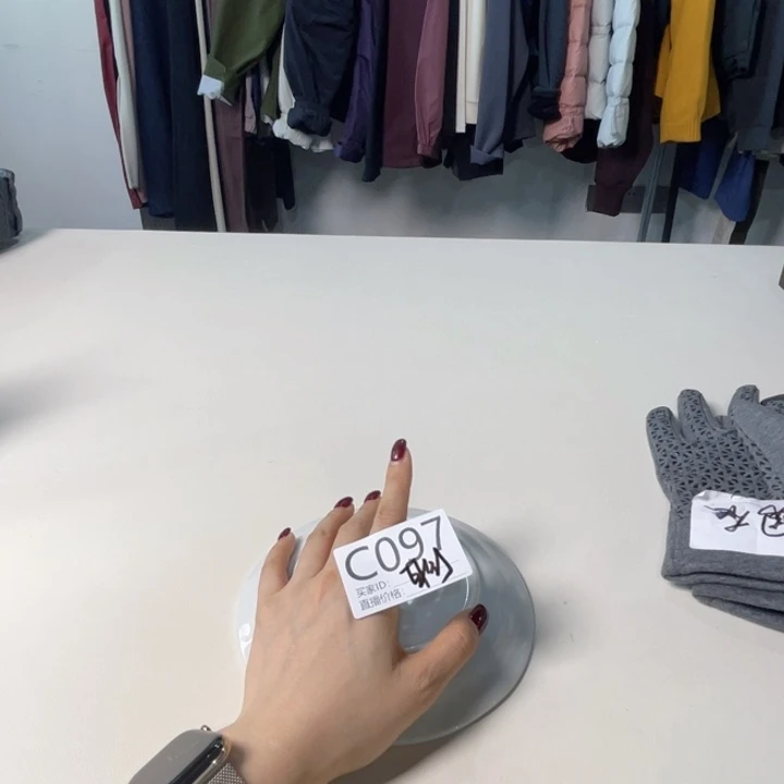 瓷片耳。。。。。。。。。。。。。。。