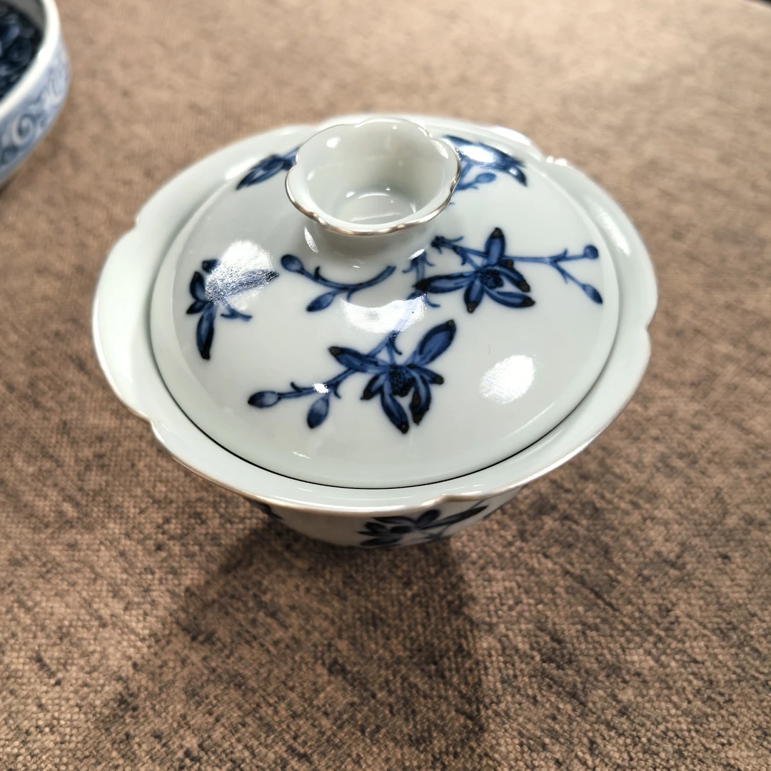 景德镇青花苗银花卉盖碗