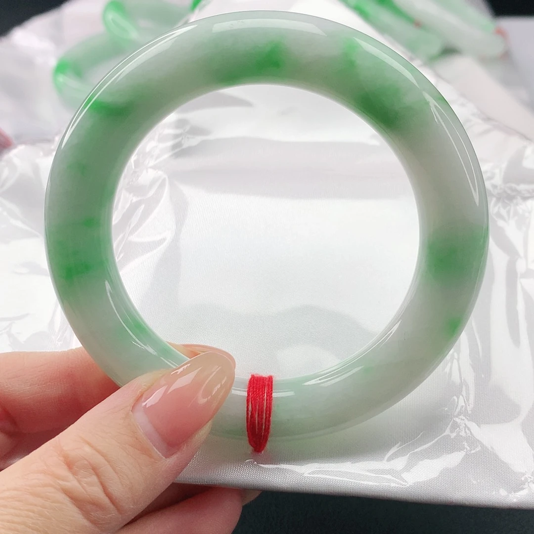 翡翠手镯未镶嵌翡翠016