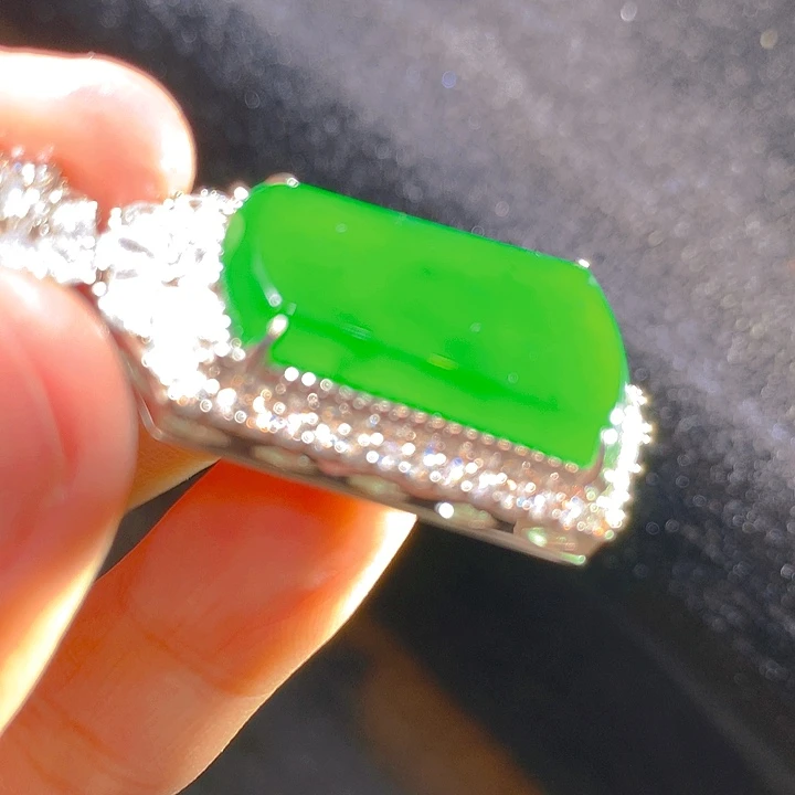 【闪购商品】翡翠颈饰银S925镶嵌翡翠