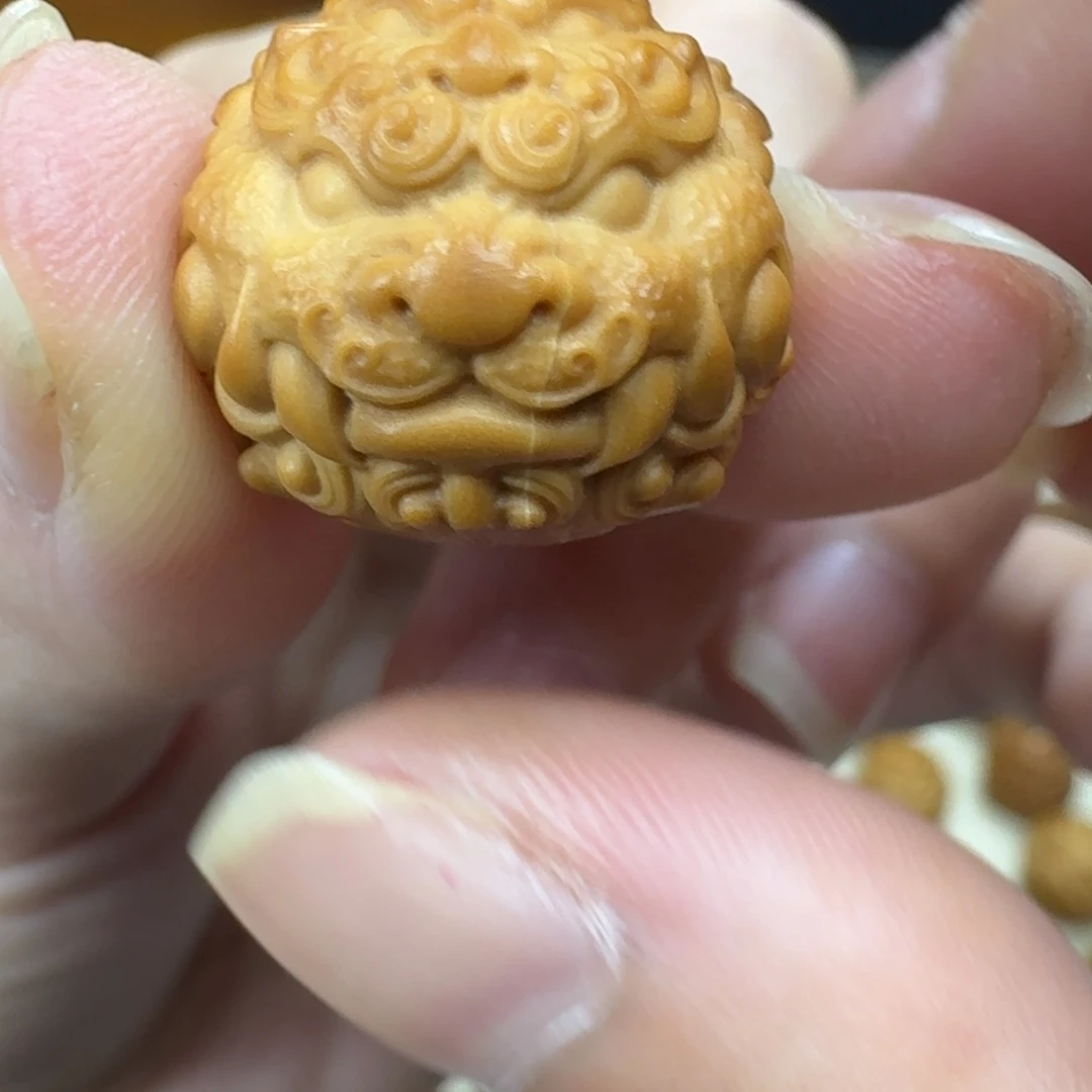 猴头核桃吊坠唐狮白虎  素