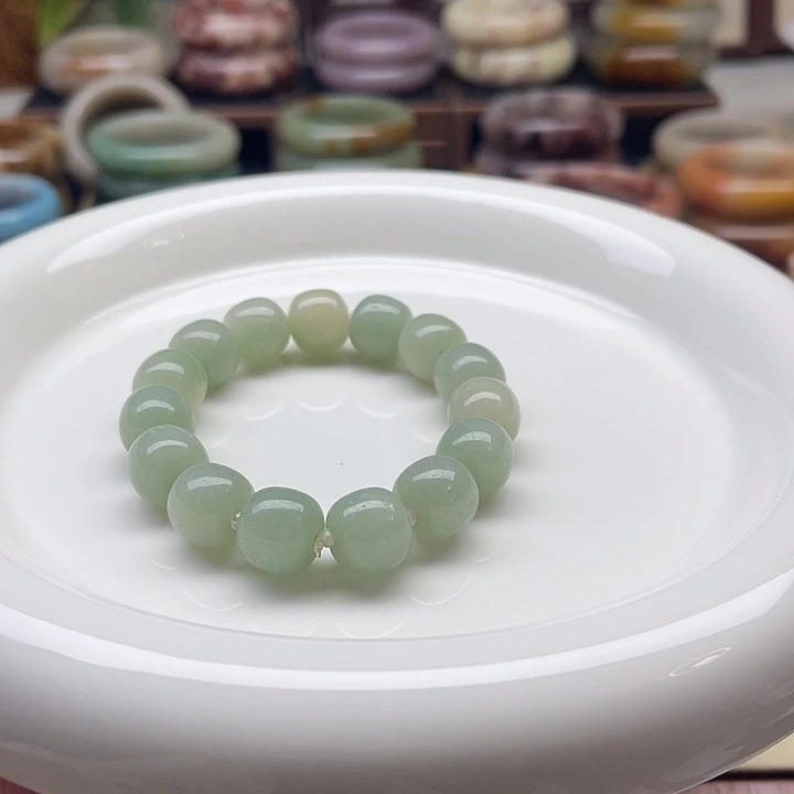 石英质玉未镶嵌手镯